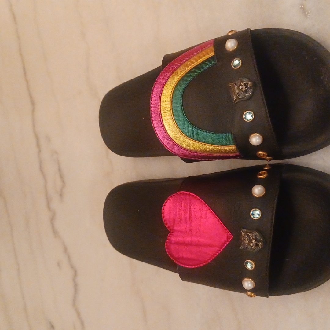 Authentic Gucci Slides Very Rare